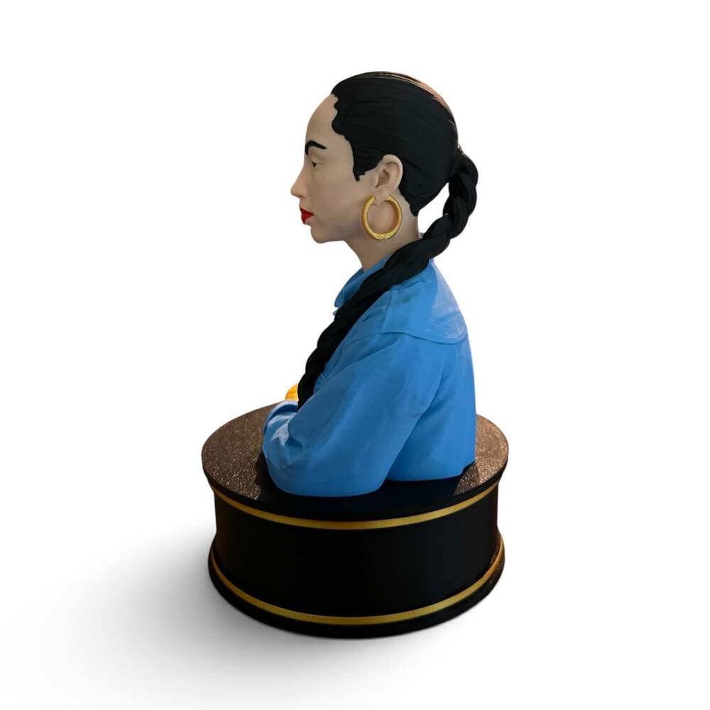 Sade – Timeless Elegance 3D Collectible 8”inch Bust - Picture 2 of 5